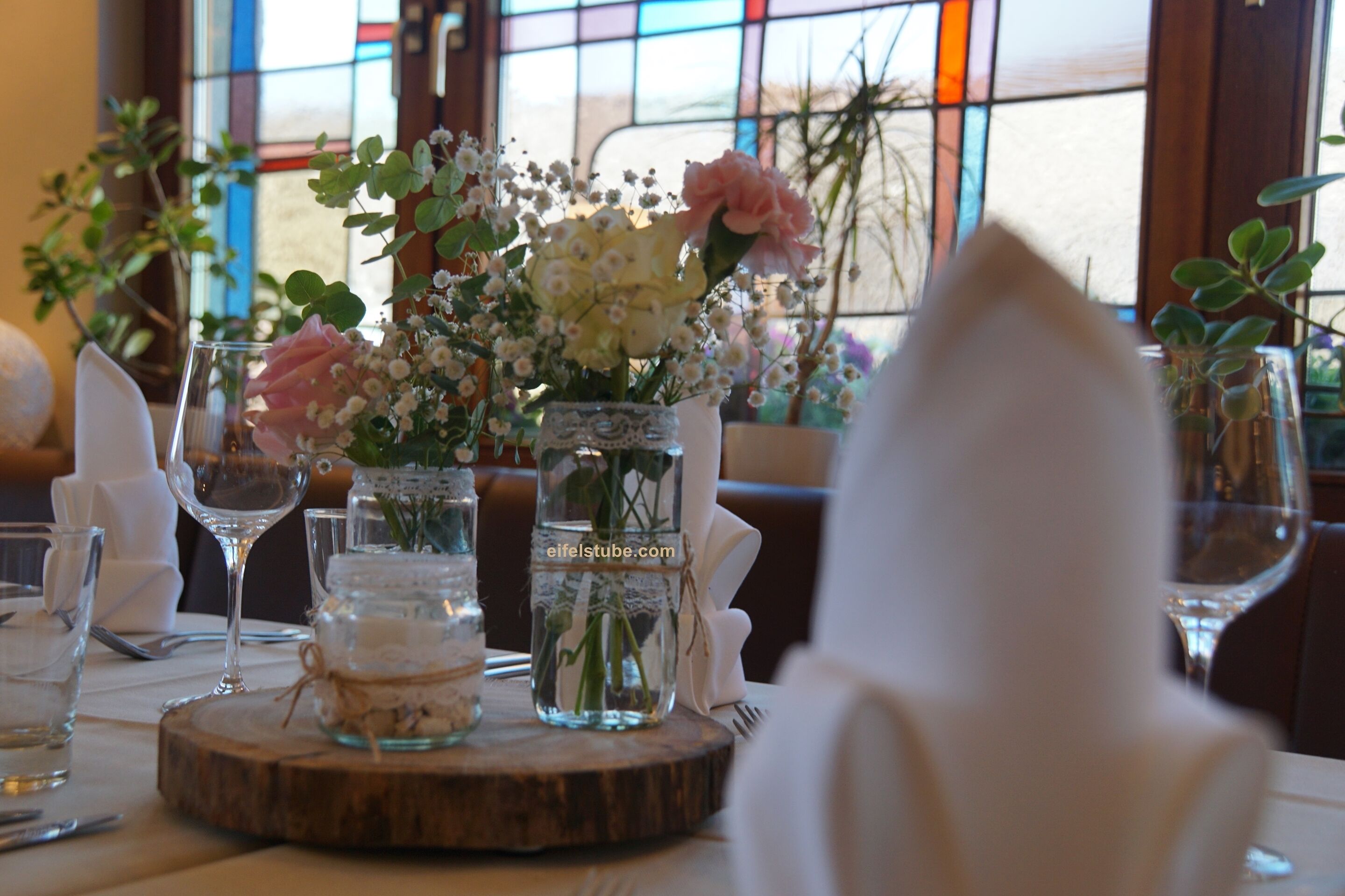 lunch and dinner served, regional cuisine