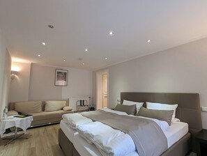 Superior Double Room, 1 Bedroom, City View