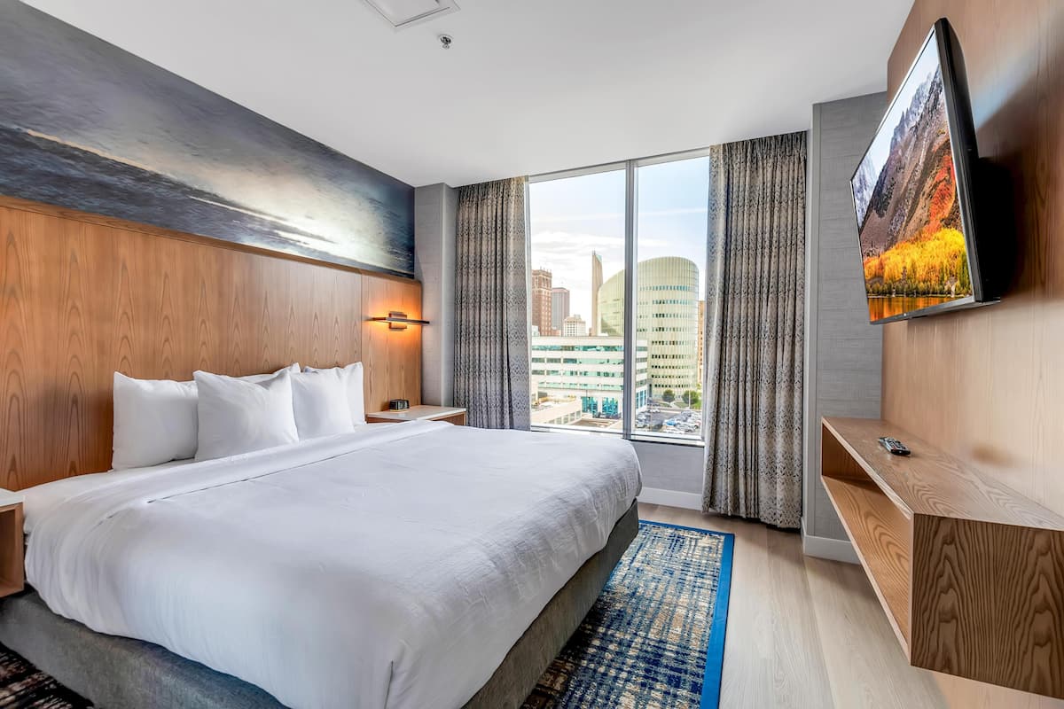 1 bedroom, in-room safe, desk, laptop workspace