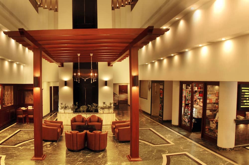 The Central Court Hotel