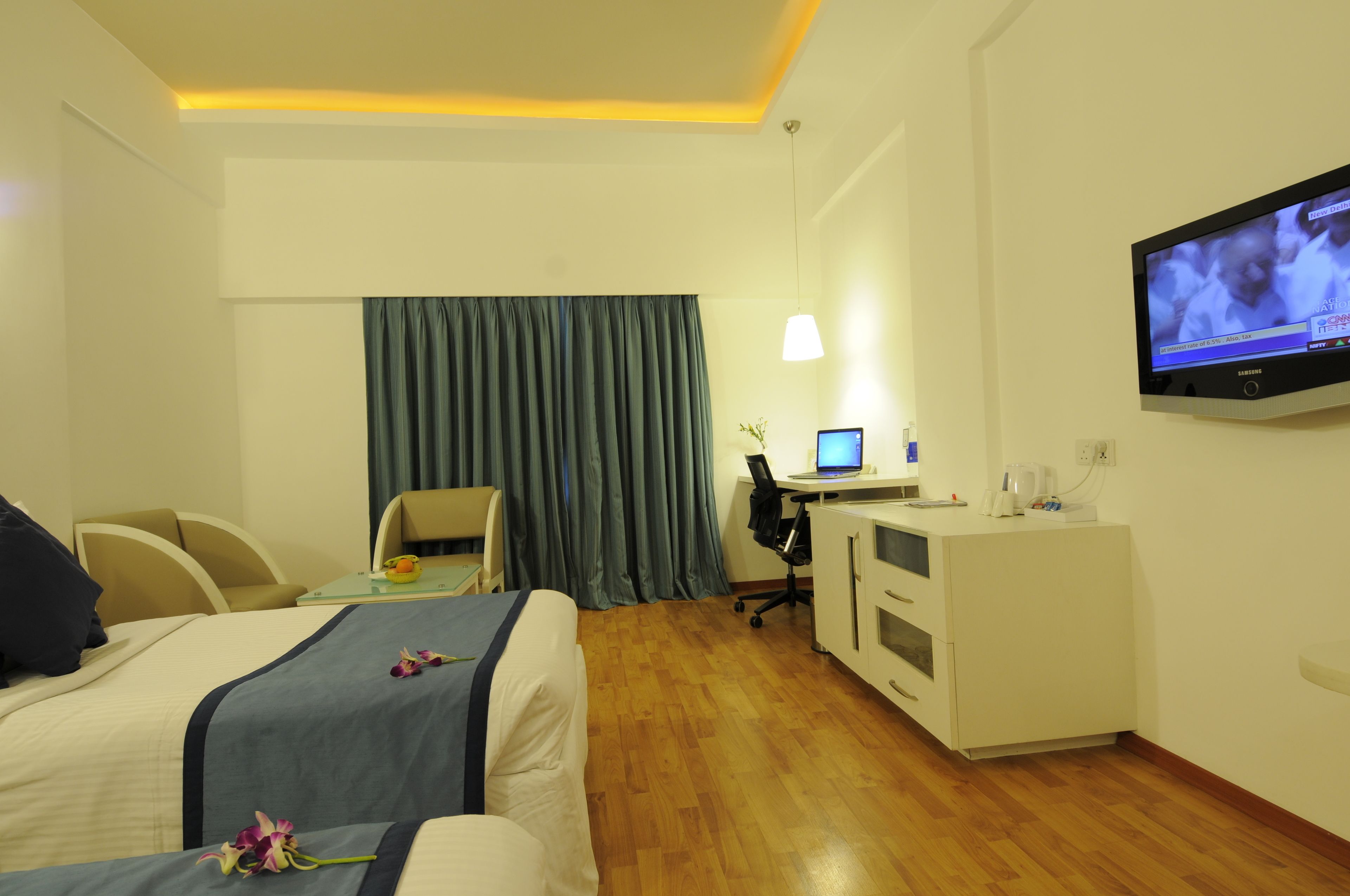 Photo - The Central Court Hotel