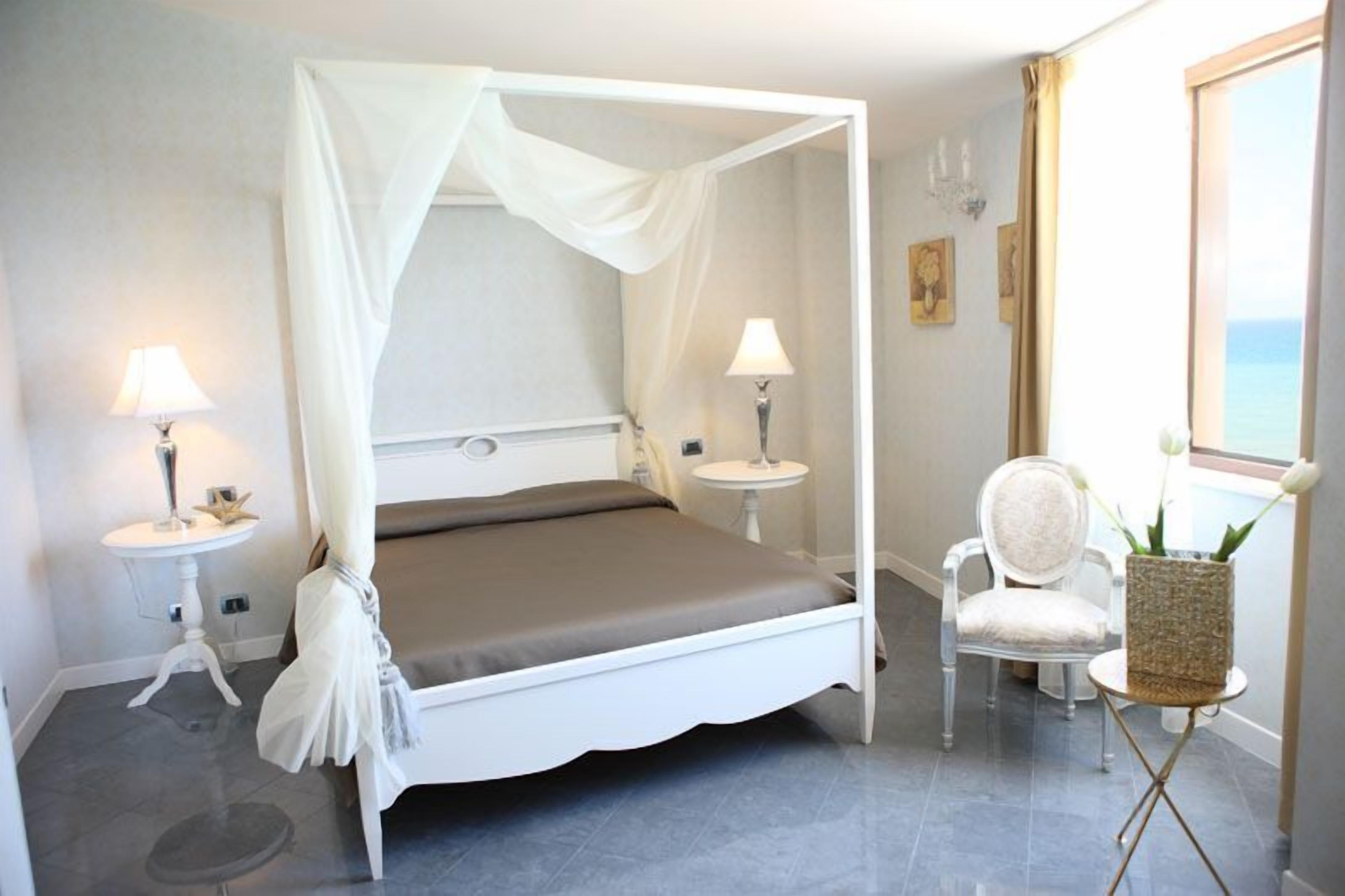 Marina Holiday Resort & Spa Sicily interior view 8
