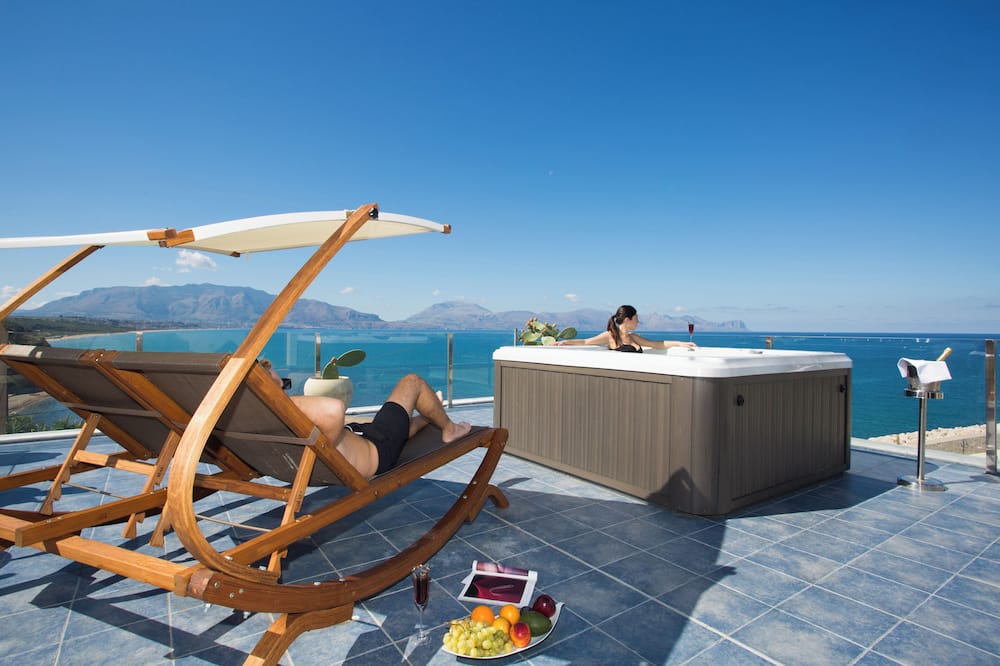 Marina Holiday Hotel & Spa