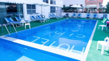 Seasonal outdoor pool