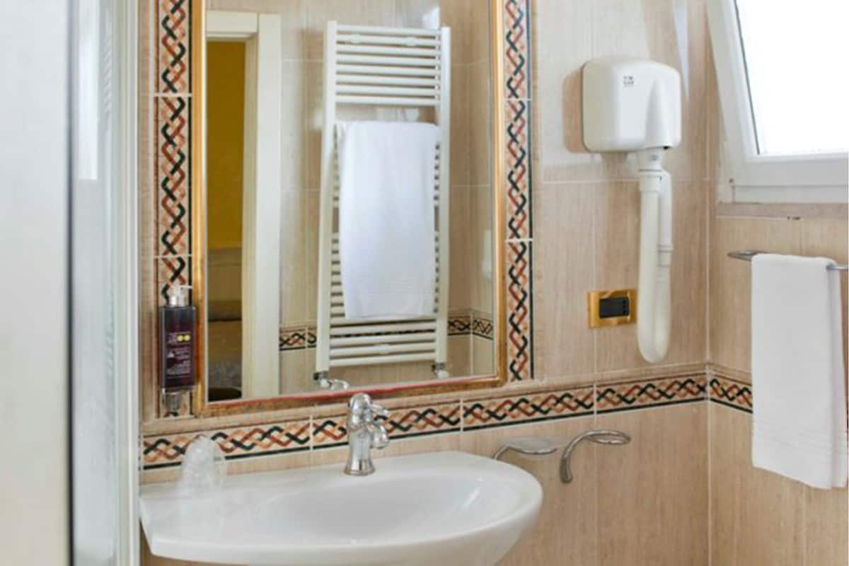 minibar, in-room safe, desk, cots/infant beds