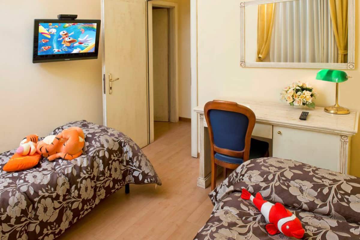 minibar, in-room safe, desk, cots/infant beds