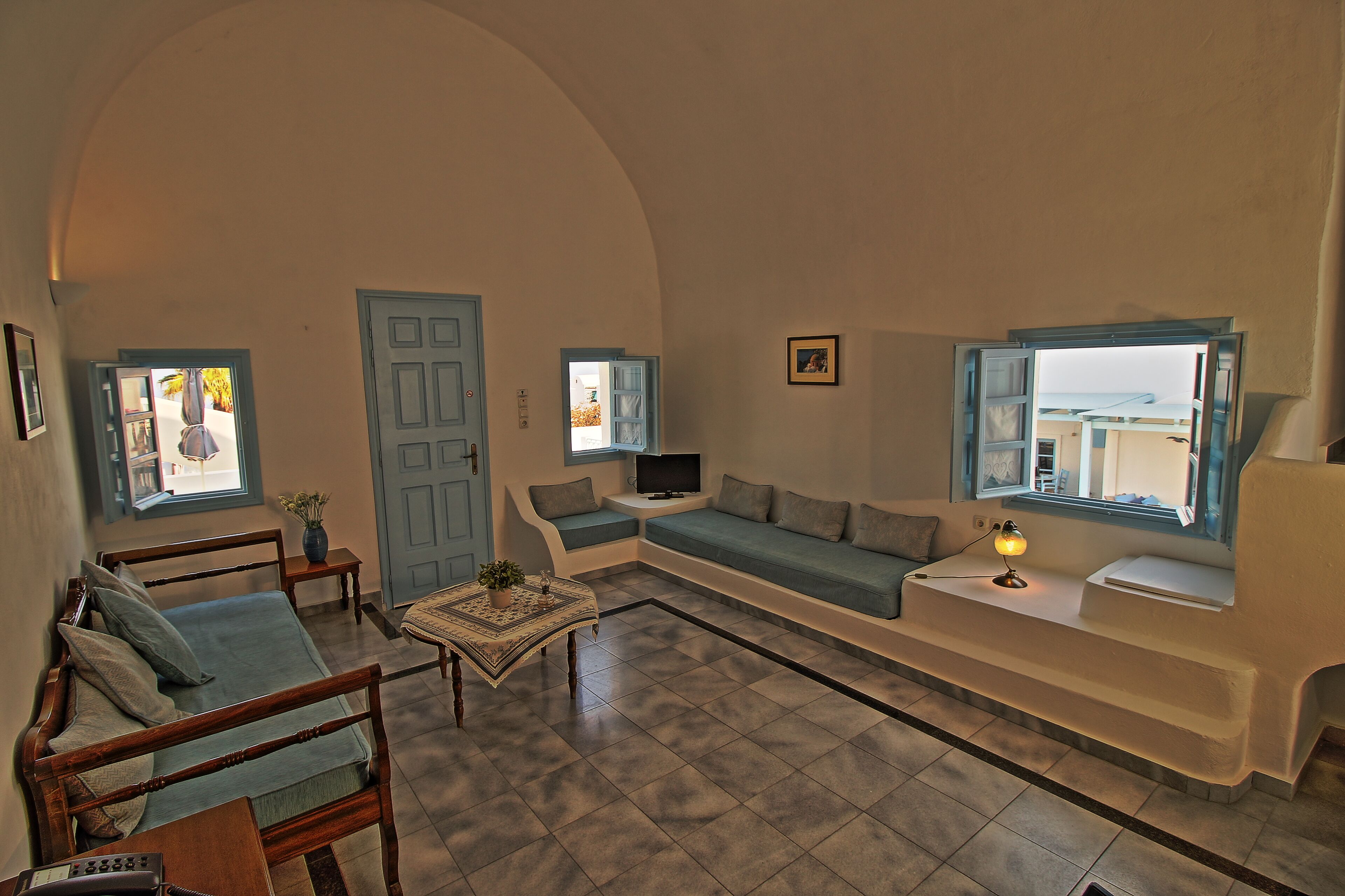 superior room | living area | flat-screen tv