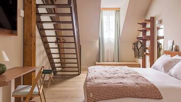 Familie vierpersoonskamer | 2 slaapkamers, luxe beddengoed, individueel gedecoreerd