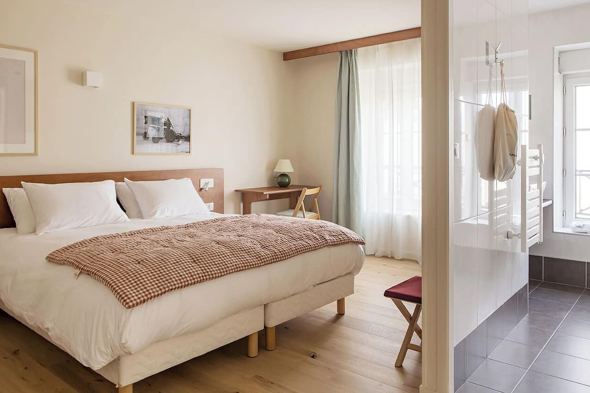 Chambre Triple Familiale | 2 chambres, literie de qualité supérieure, décoration personnalisée
