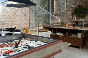 Desayuno buffet incluido