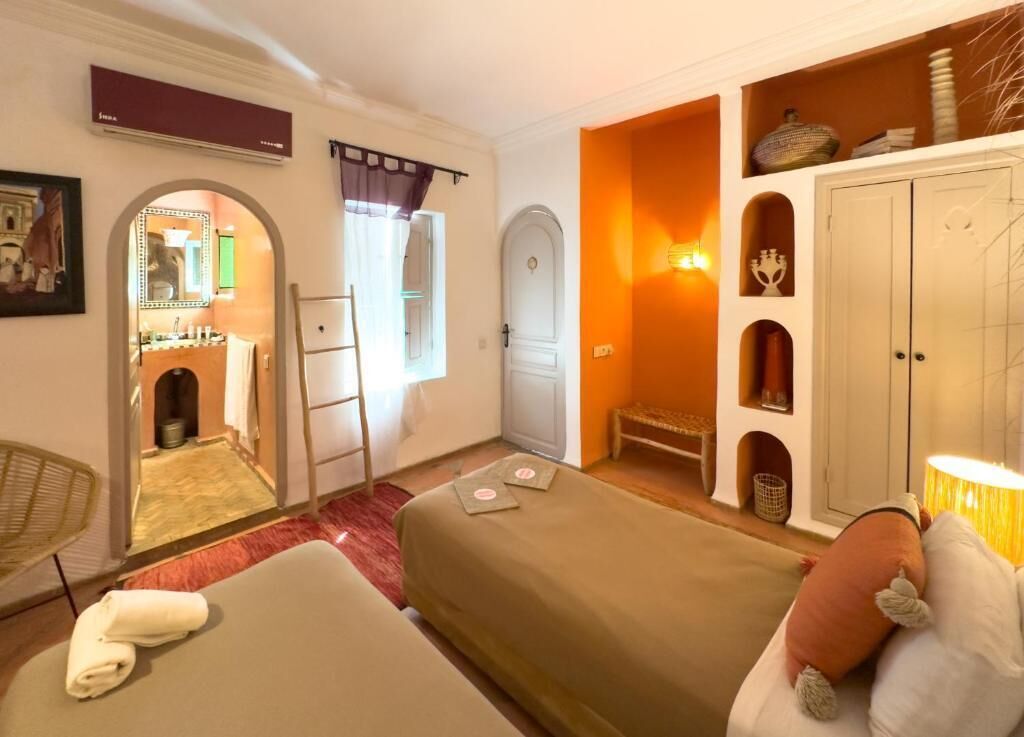 Superior Double or Twin Room, Patio, Courtyard View | 1 bedroom, premium bedding, in-room safe, individually decorated