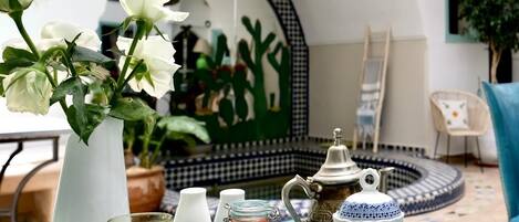 Free daily full breakfast