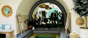 RIAD LAURIERS BLANCS