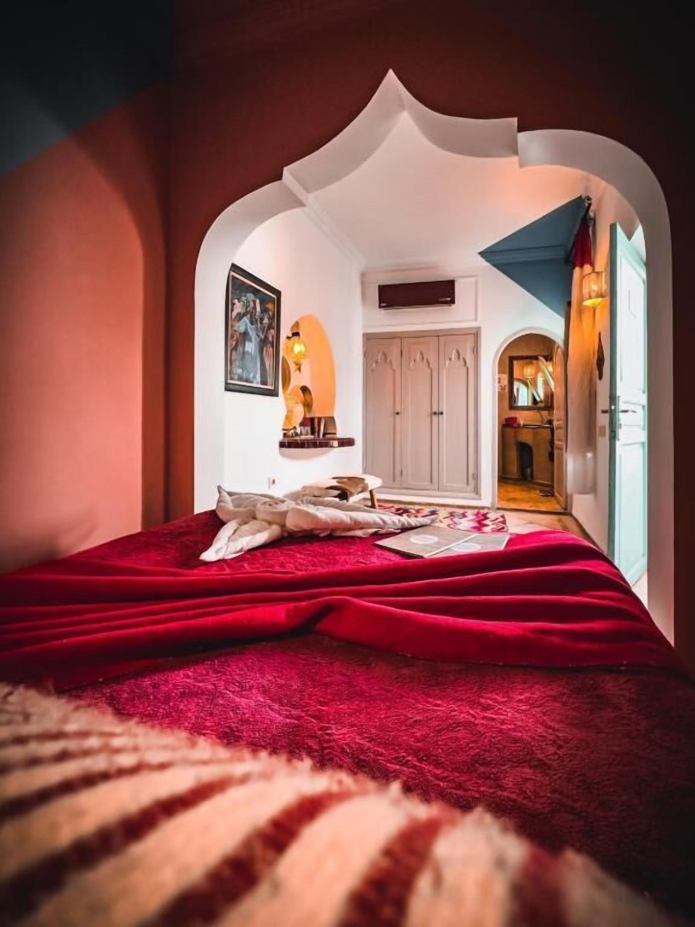 Superior Double Room, Patio, Courtyard View | 1 bedroom, premium bedding, in-room safe, individually decorated