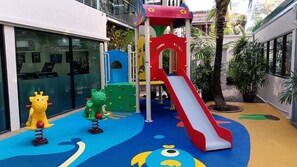 Children’s play area – outdoor