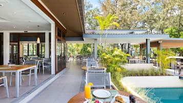 Desayuno buffet incluido todos los días