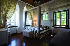 Superior room, Sea or Pool View