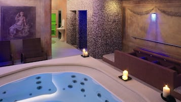 Sauna, hot tub, Turkish bath/hammam, deep-tissue massages