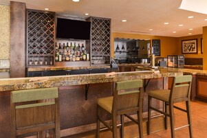 Bar (en la propiedad)