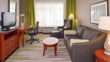 Suite, Accessible | Hypo-allergenic bedding, down comforters, Select Comfort beds