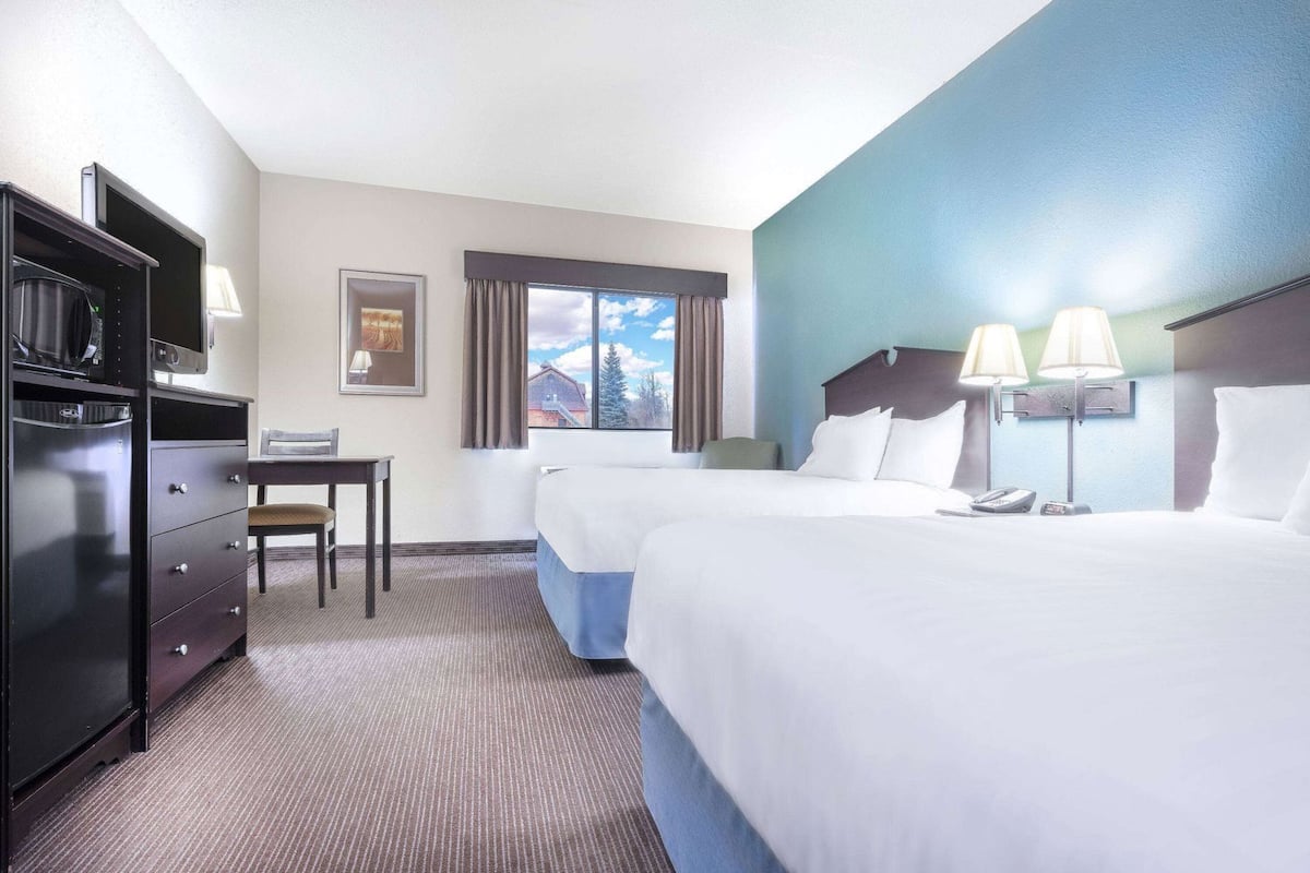 Desk, iron/ironing board, free cots/infant beds, rollaway beds