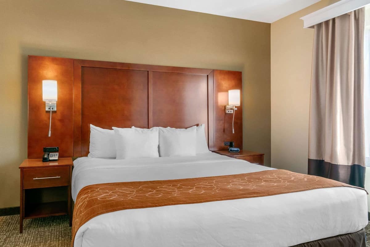 Premium bedding, pillowtop beds, desk, iron/ironing board