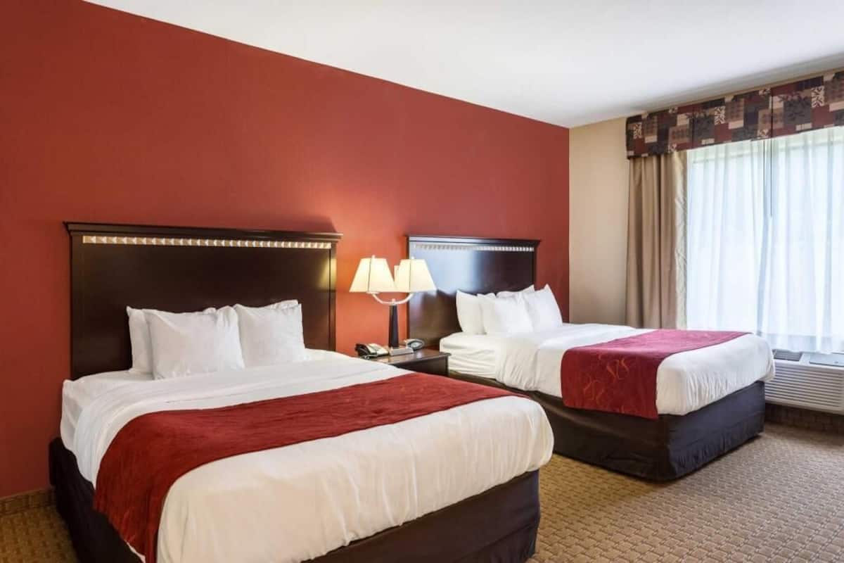Premium bedding, pillowtop beds, desk, iron/ironing board