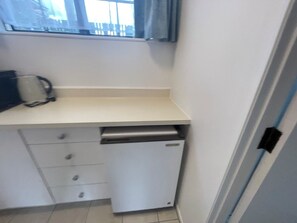 Estudio económico, 1 cama de matrimonio, Aire acondicionado | 1 dormitorio, sábanas de algodón egipcio, ropa de cama de alta calidad