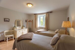 Traditional Cottage (4 people) | 1 bedroom, in-room safe, individually decorated, soundproofing - Valle Paraizo (Santa Cruz)