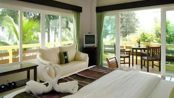 Family Deluxe | Bàn, màn/rèm cản sáng, giường gấp/giường phụ (phụ phí), bộ trải giường