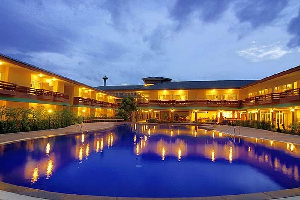 Bacchus Home Resort