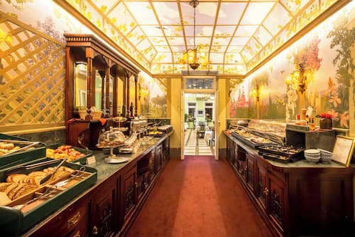 Desayuno buffet todos los días (con cargo)