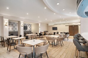 Breakfast and dinner served - Holiday Inn Florence by IHG (Florence)