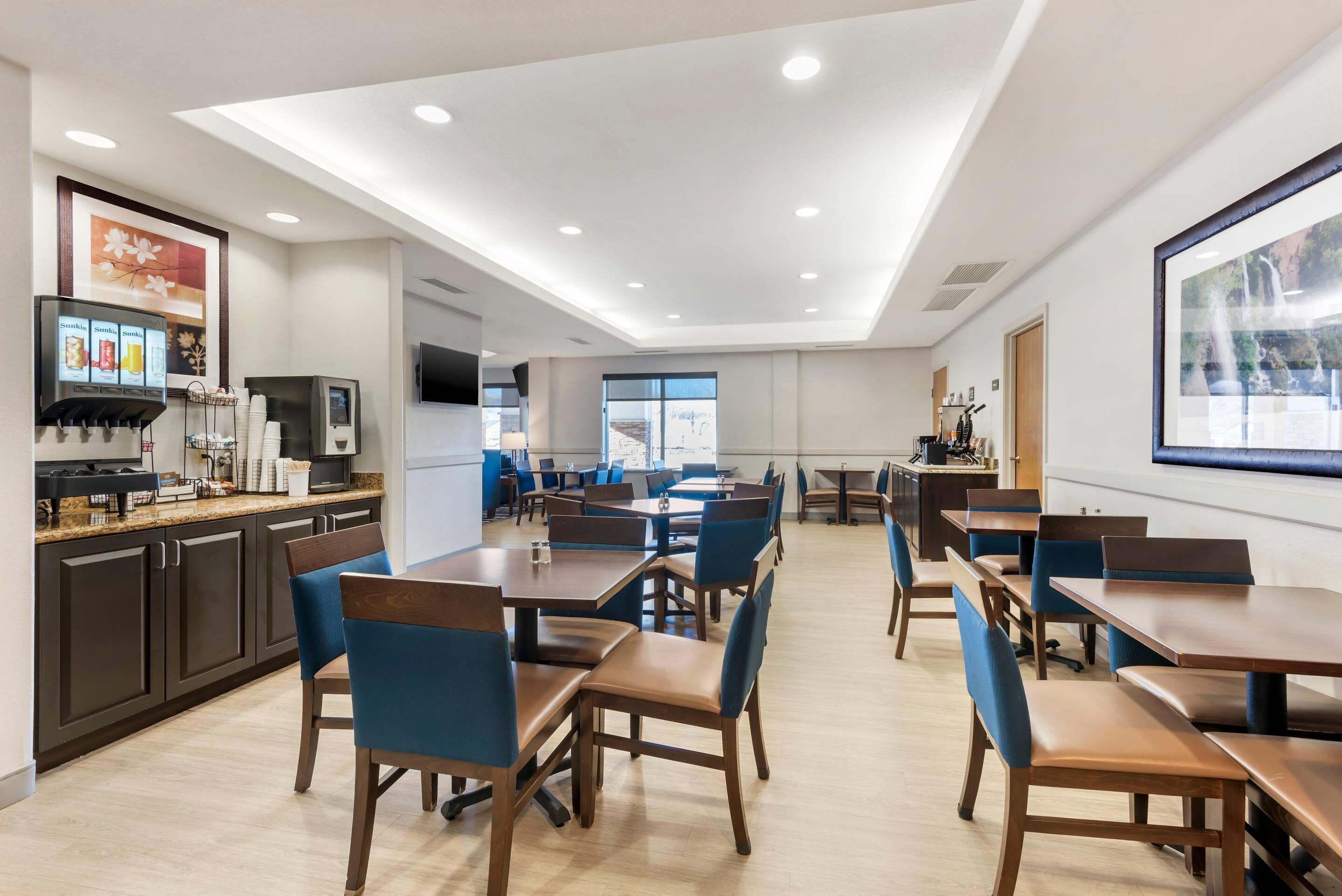 Free daily buffet breakfast