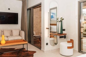36-inch flat-screen TV with satellite channels, TV - Daphne Hotel Apartments (Paphos)