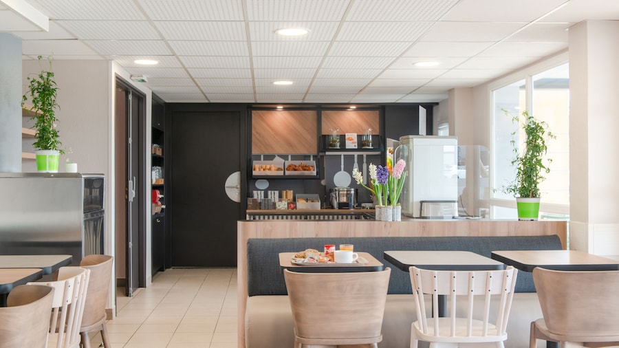 B&B HOTEL Cholet Nord