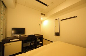 Desk, laptop workspace, free WiFi