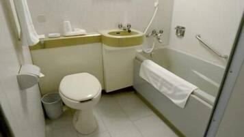 Ensemble douche/baignoire, articles de toilette gratuits, sĂšche-cheveux