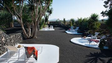 Sun deck