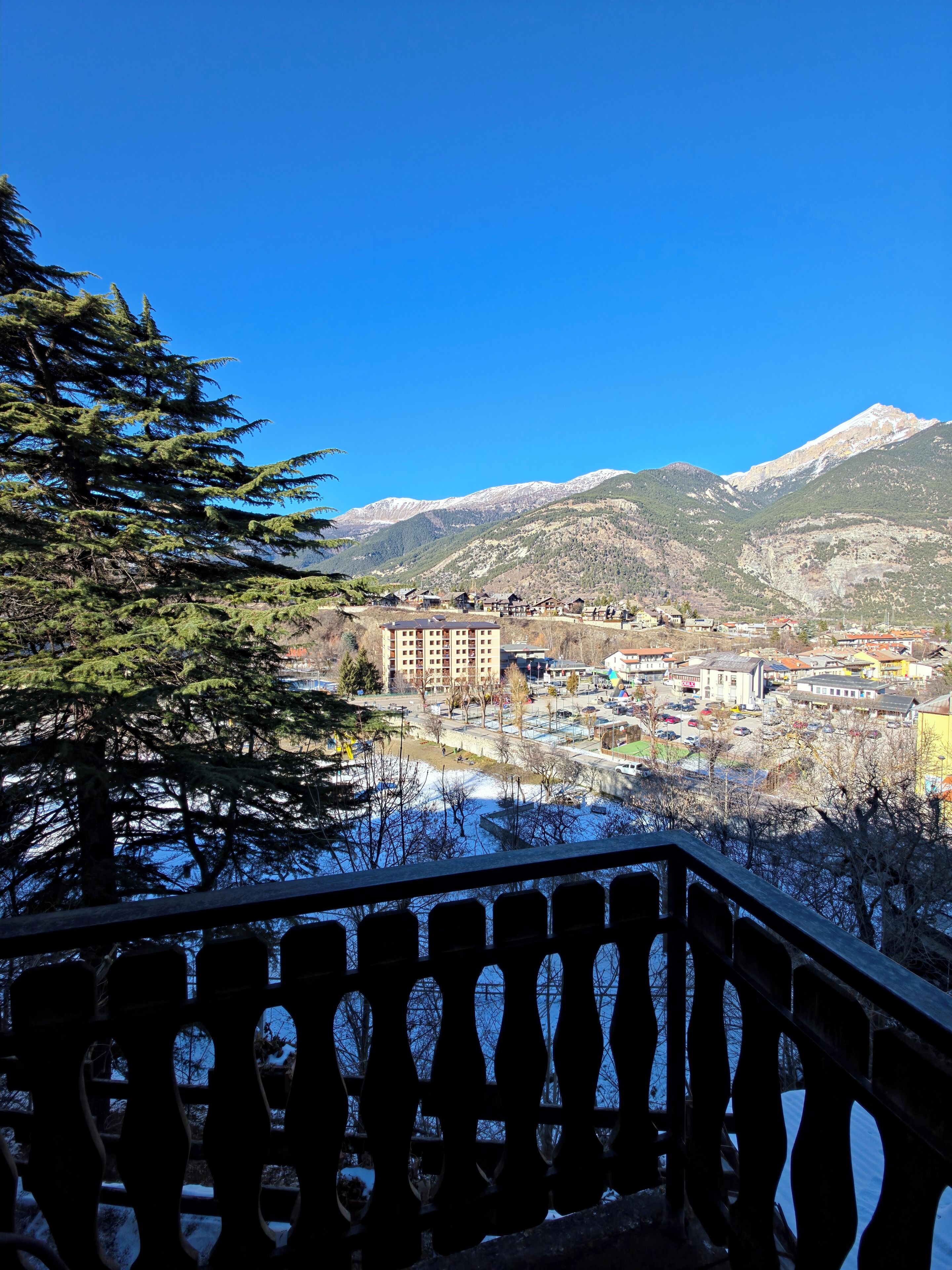 Deluxe dubbelrum eller tvåbäddsrum - utsikt mot bergen | Utsikt mot bergen