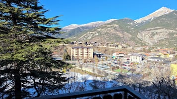 Deluxe dubbelrum eller tvÄbÀddsrum - utsikt mot bergen | Utsikt mot bergen