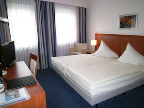 1 bedroom, hypo-allergenic bedding, in-room safe, desk