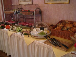 Breakfast area - Parkhotel Rüdesheim (Ruedesheim am Rhein)