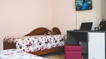 Familieværelse til 4 personer | Skrivebord, arbejdsområde til bærbare computere