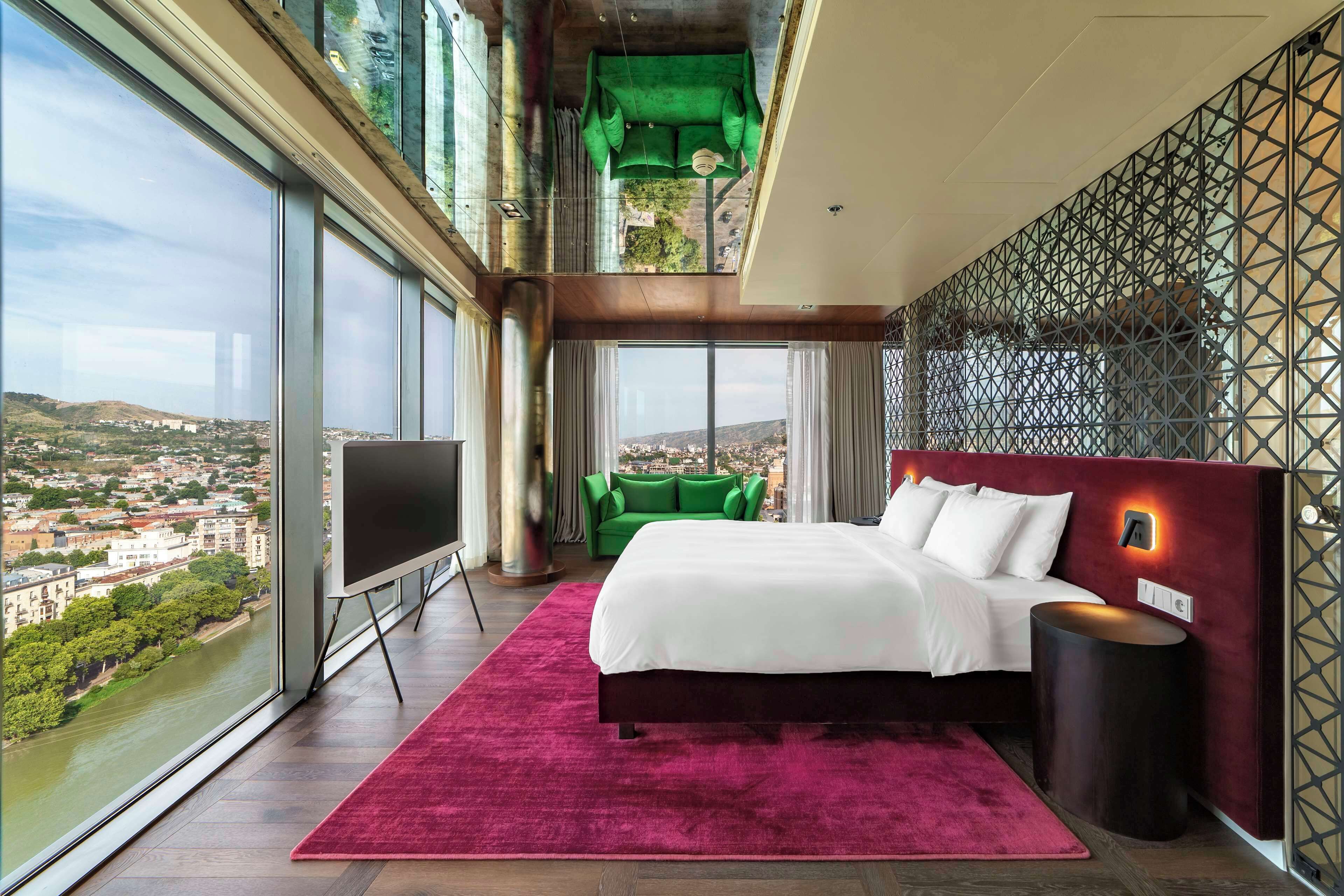 presidential suite | premium bedding, minibar, in-room safe, desk