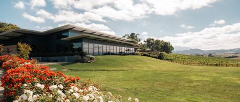 Fachada da propriedade