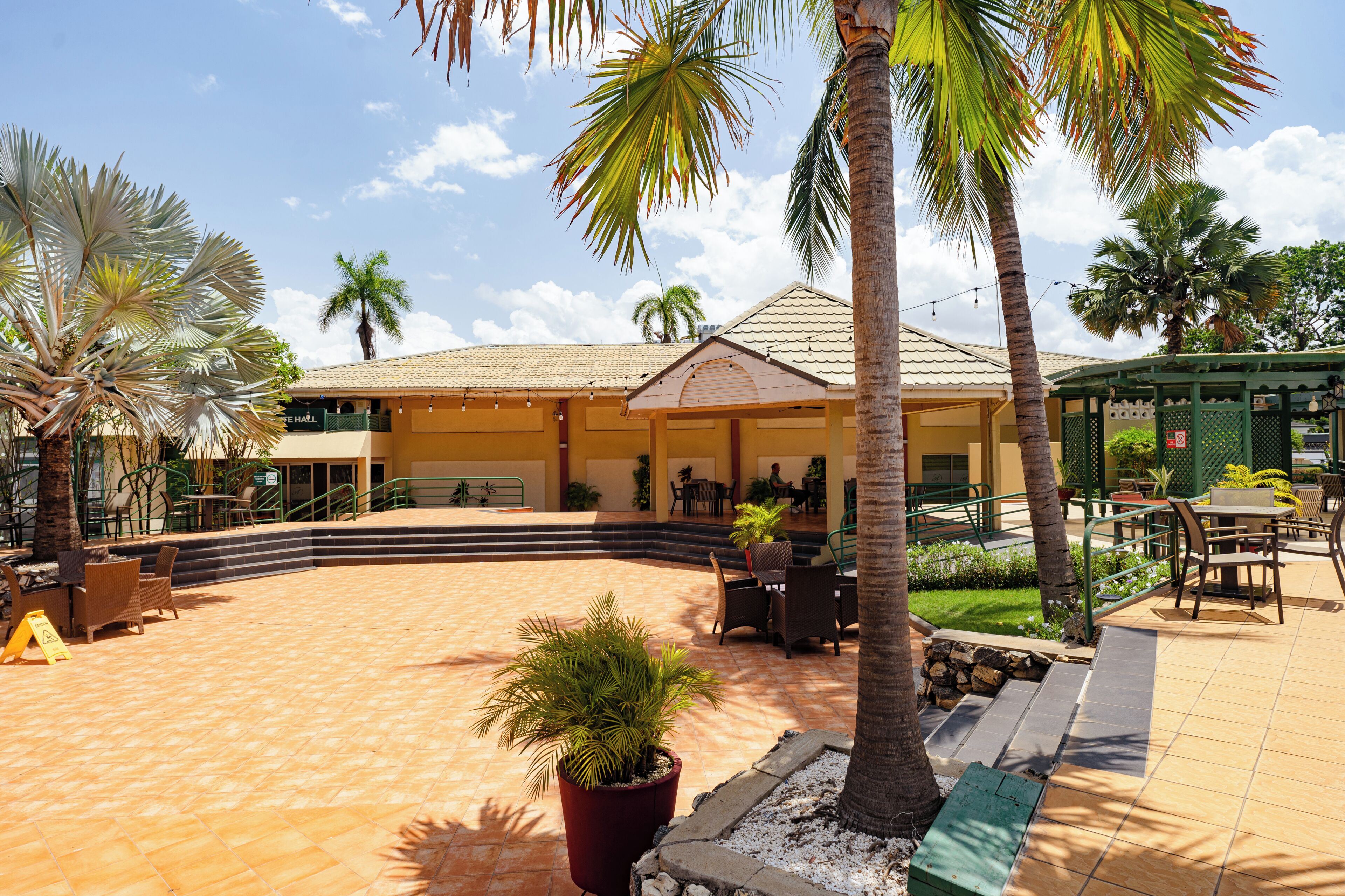 Outdoor pool, pool umbrellas