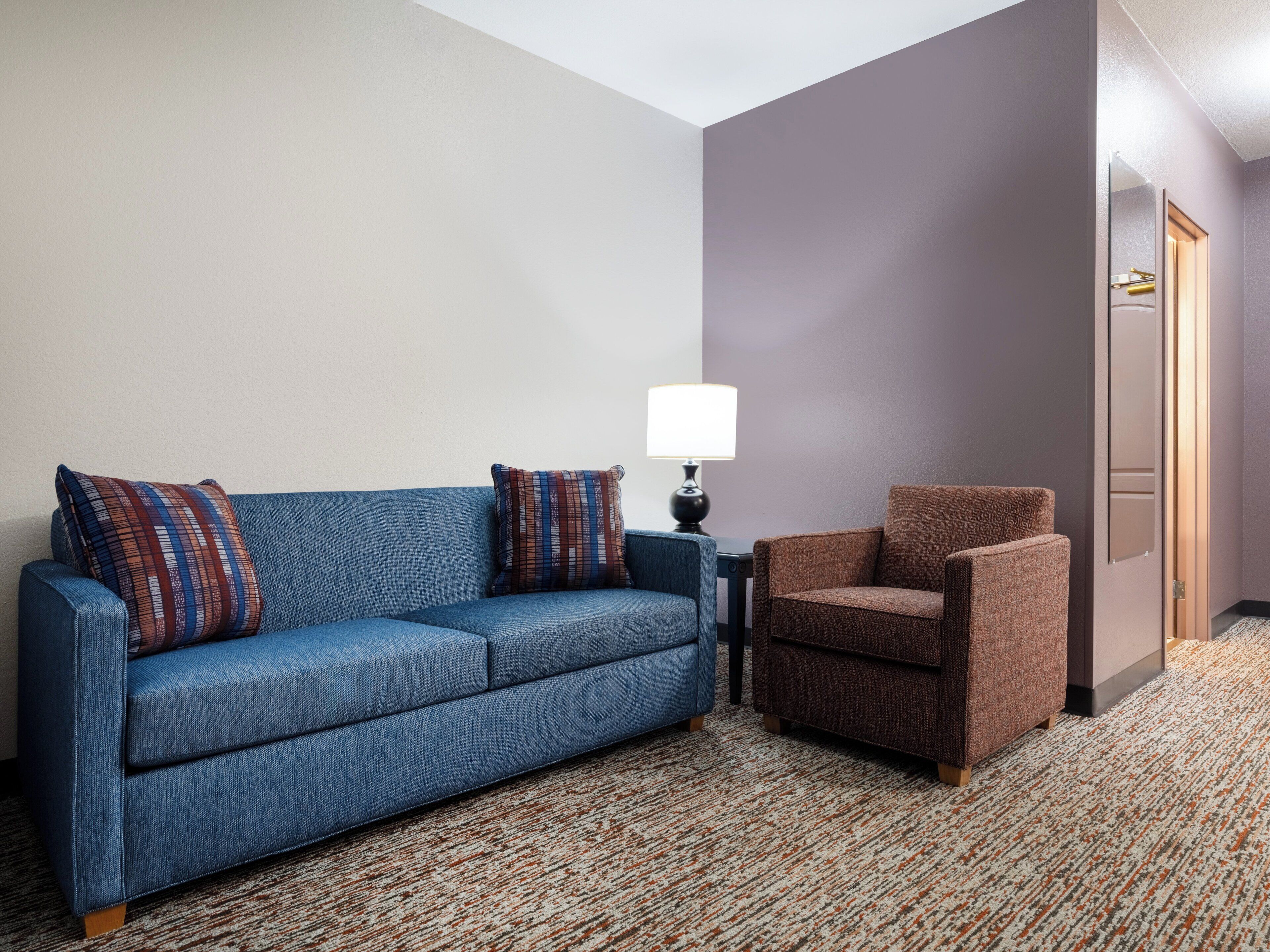 suite, 1 bedroom | premium bedding, pillow-top beds, desk, blackout curtains