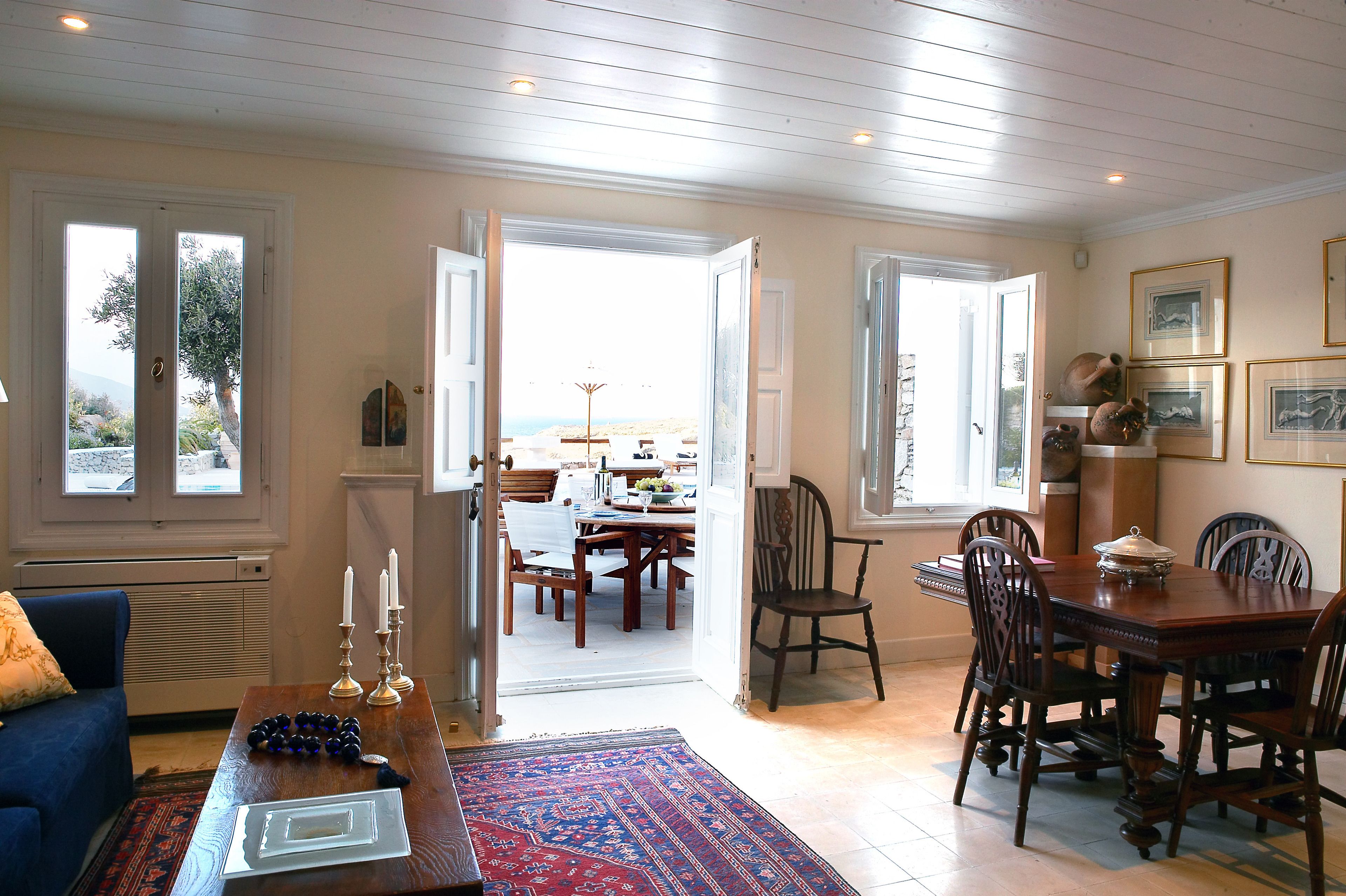 Egyptian cotton sheets, premium bedding, down duvets, minibar