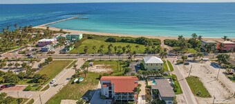 The Royal Inn Beach Hotel Hutchinson Island